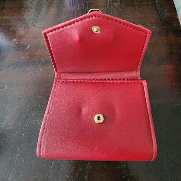 Shein Red Wallet with Heart Closure - Picture 2 of 3